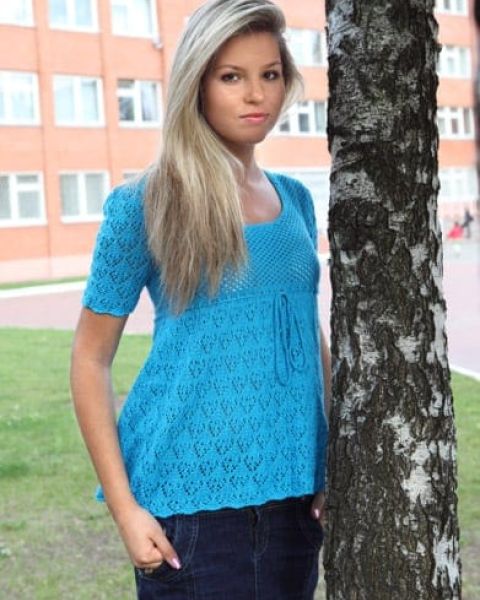 Tunic with Lace and Lattice Pattern
